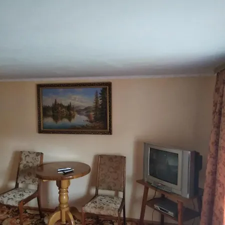 Shelter Pid Lypamy Holiday home Mykulychyn
