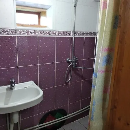 Shelter Pid Lypamy 펜션 *