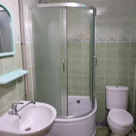 Feriehus Shelter Pid Lypamy Mykulychyn